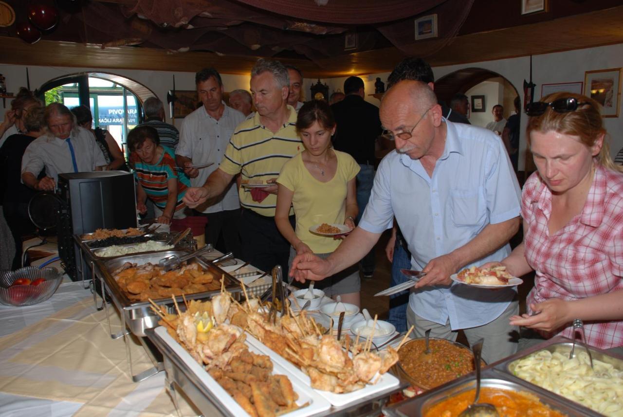 Hotel Palace Vrkljan Karlobag Εξωτερικό φωτογραφία